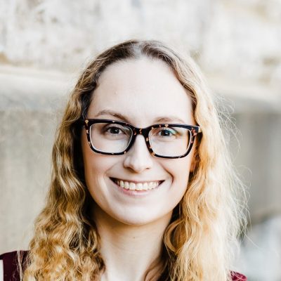 Emily Vedder Headshot